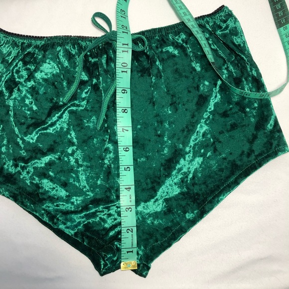 Emerald Green Velvet Pajama Set - Picture 10 of 16